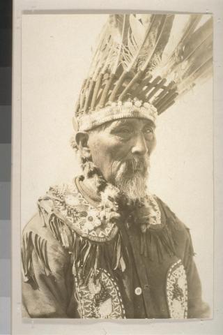 Istet Woiche of Big Bend, Pit River; photographed in regalia at Lagunitas; November 1923.jpeg